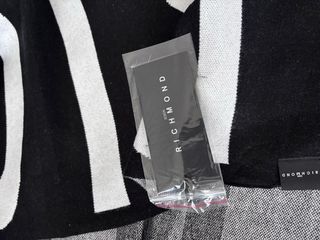 Sciarpa John Richmond Nera e Bianca