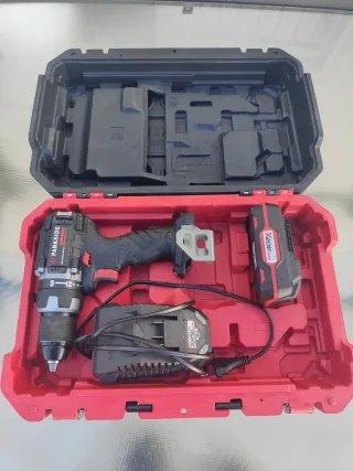 Taladro Parkside Performance con Batería y Cargado