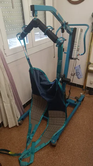 Grua ortopédica bipedestación, elevación, traslado