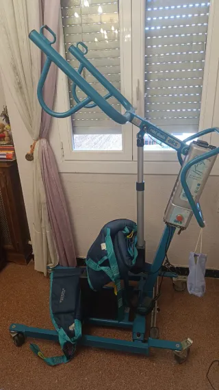 Grua ortopédica bipedestación, elevación, traslado