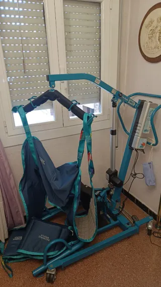 Grua ortopédica bipedestación, elevación, traslado