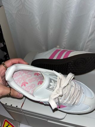 Zapatillas Adidas Samba Blancas y Rosas