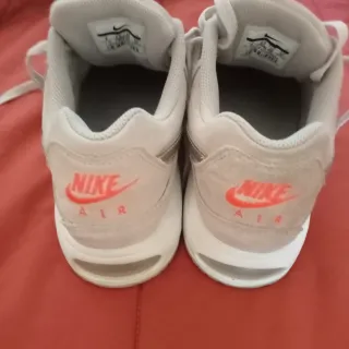 Zapatillas Nike Air Max Command Beige/Oro