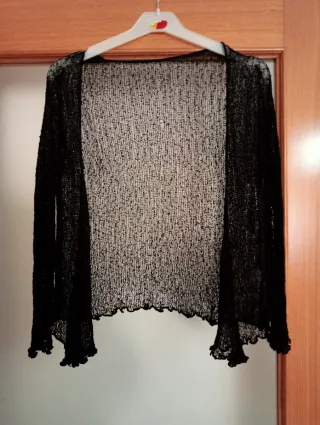 Chaqueta de verano negra calada