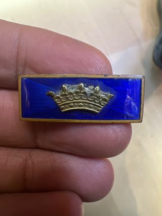 Lote de condecoraciones y pasadores