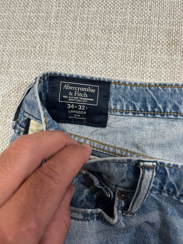 Vaqueros Abercrombie Talla 34 Rasgados