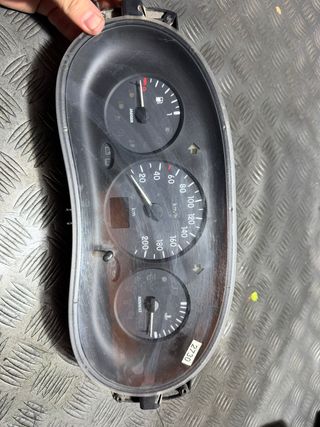 Cuadro Instrumentos Renault Kangoo 2003