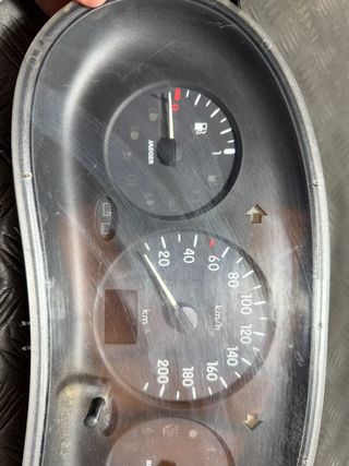 Cuadro Instrumentos Renault Kangoo 2003