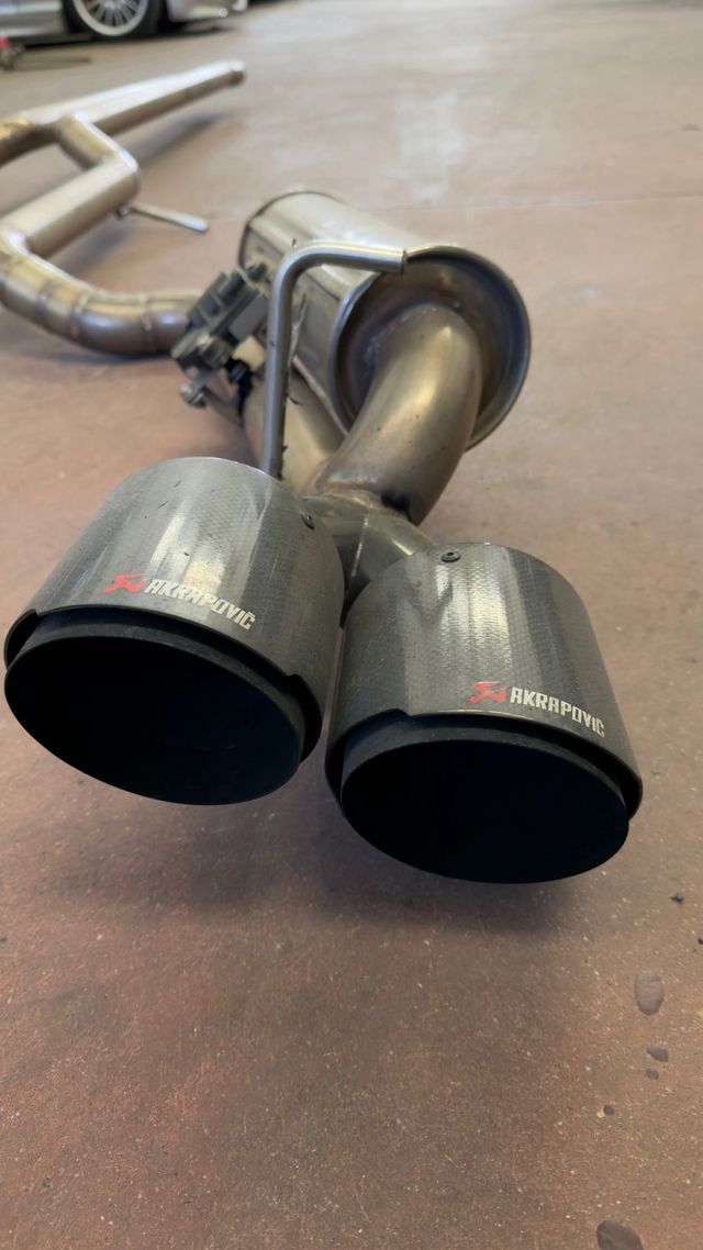 Línea de escape con válvula Panamera