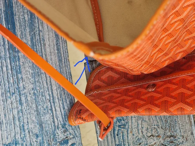 Borsa Tote stile Goyard arancione