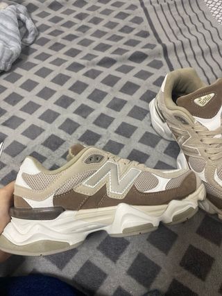 New Balance 9060 Beige/Marrón unisex