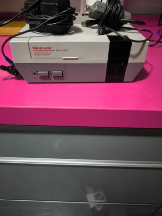 Consola Nintendo Entertainment System 1984