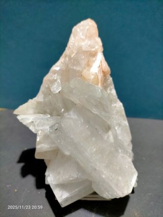 APOFILITE E ESTILBITA MINERALI, POONA, INDIA