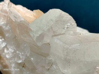 APOFILITE E ESTILBITA MINERALI, POONA, INDIA