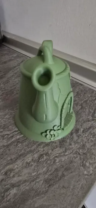 Annaffiatoio verde casa delle fate