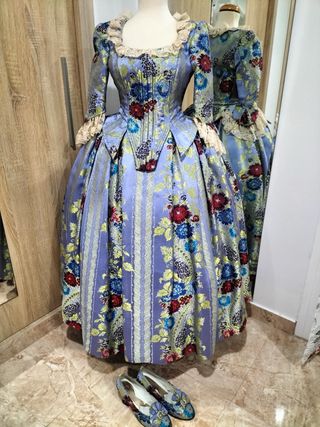 Vestido Fallera color Lila