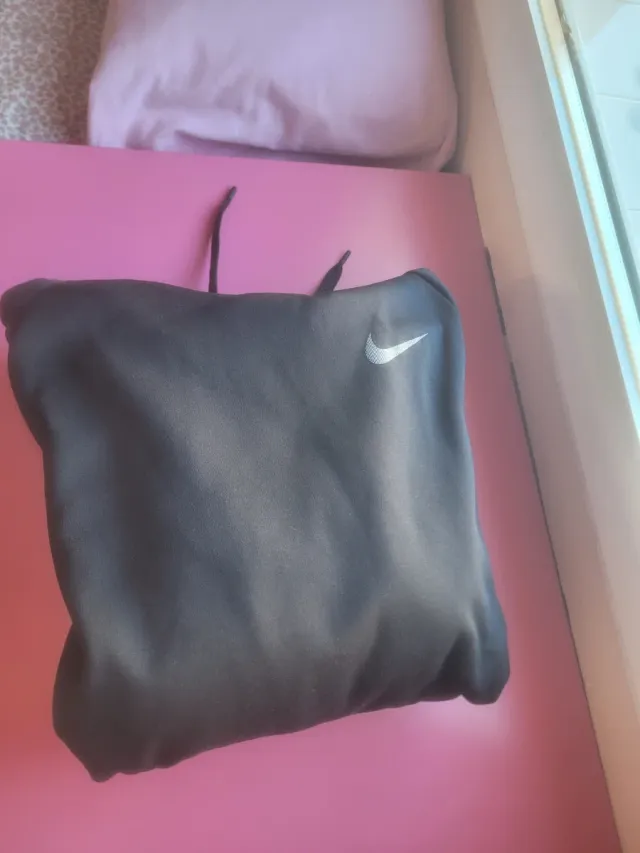 Sudadera Nike Negra