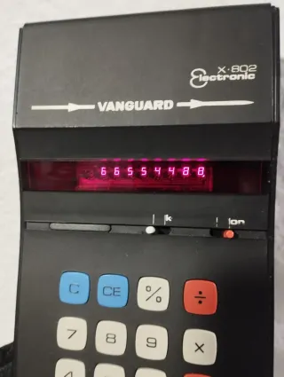 Calculadora Vanguard X-802 Electrónica Vintage