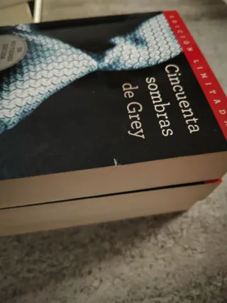 ESTUCHE CINCUENTA SOMBRAS