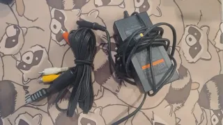 PlayStation 2 com 2 comandos e jogo