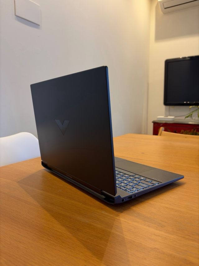 HP Victus Gaming 15 Ryzen5 3050 144hz 16RAM 512GB