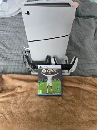 Ps5 1TB + 2 Mandos + FIFA 25