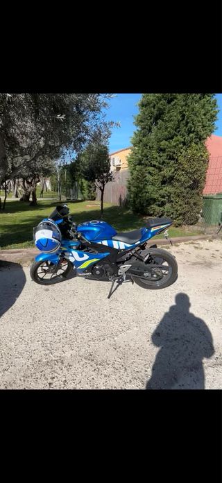 Suzuki GSXR 125cc Azul