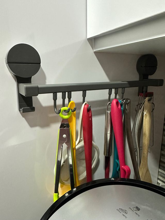 Suporte Multifuncional de Cozinha com Ventosa