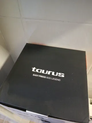 Exprimidor Taurus 600W