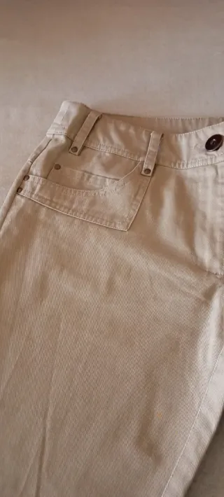 Pantalón vaquero beige mujer