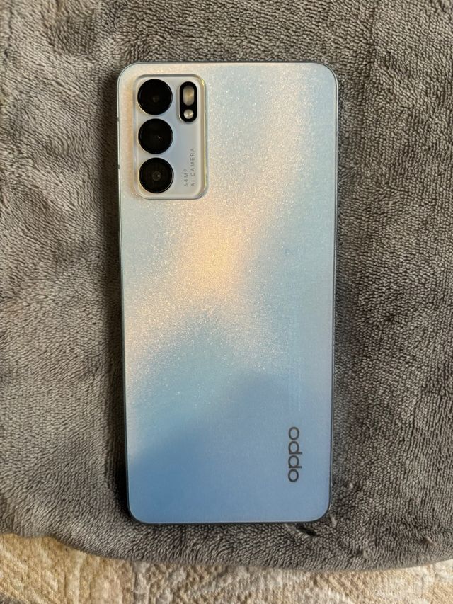 Teléfono Oppo Reno 6 5G
