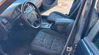 Mercedes benz 220 CDI con cámaras de seguridad