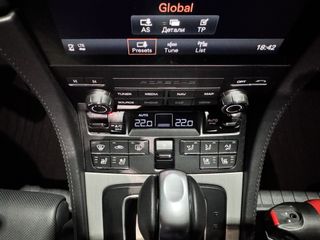 Porsche Cayman 718 2024