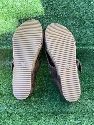 Zuecos Marrones con Tachuelas talla 37 nuevos
