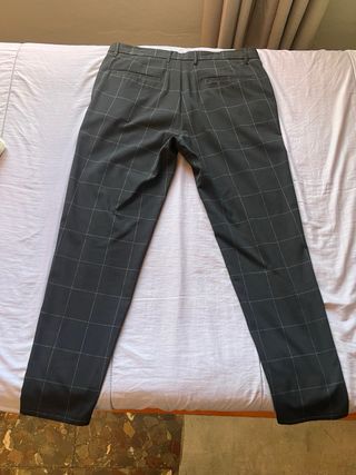 Pantalón de vestir Bershka cuadros