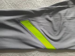 Pantalón Chándal AT. Madrid Nike Gris Verde