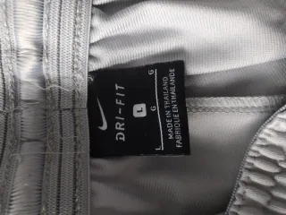 Pantalón Chándal AT. Madrid Nike Gris Verde