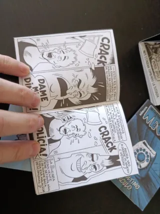 4 Minicomics  Autsaider MARRÓN Y NEGRO