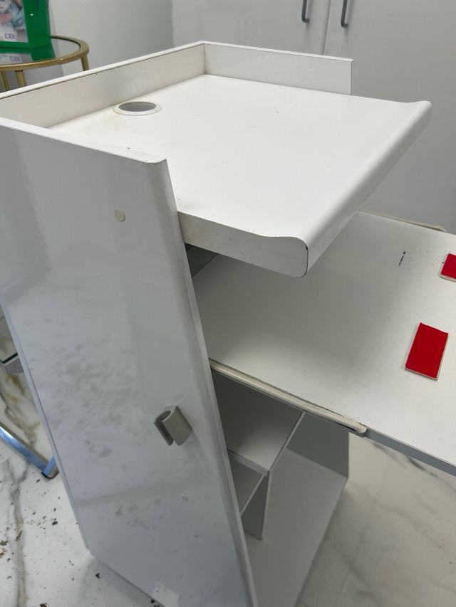 mueble para clínica, oficina, ordenador clínica