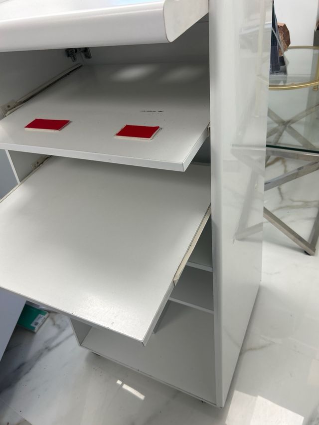 mueble para clínica, oficina, ordenador clínica