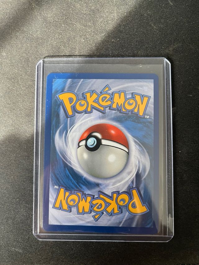 Pokémon Flygon Llamas Fantasmales en estado Mint