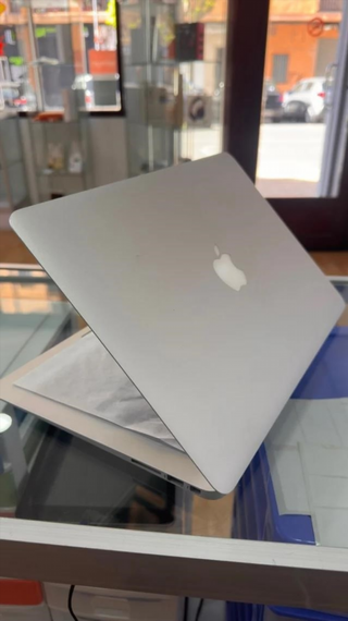 MacBook Air 2017 128GB Plata 8GB RAM