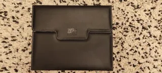 Funda con teclado negro