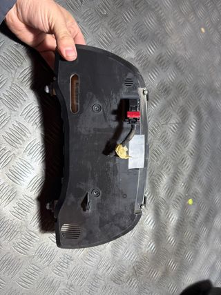 CUADRO INSTRUMENTOS FIAT PUNTO 2004