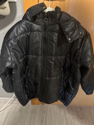 Cazadora acolchada negra