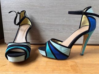 Zapatos de tacón coloridos 39
