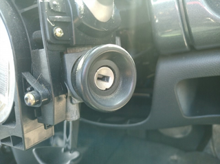 ANTIRROBO / LLAVE CONTACTO MINI MINI (R50,R53) W1