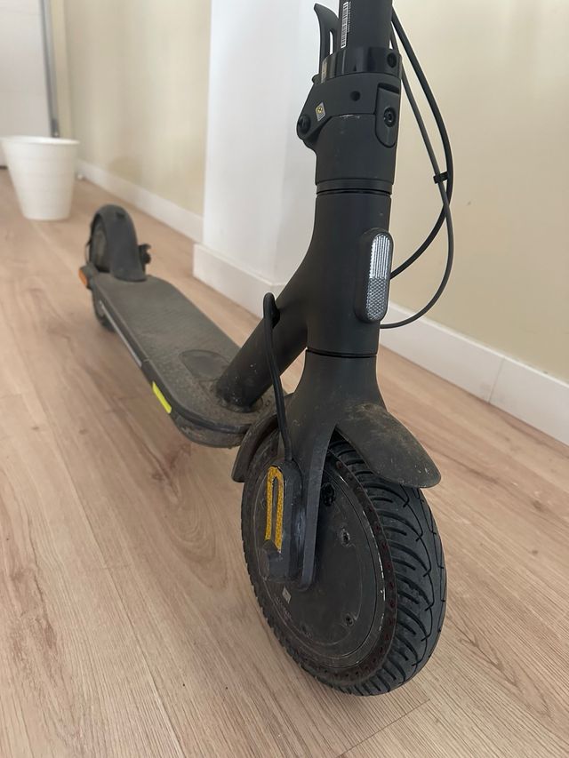 Patinete Eléctrico Xiaomi Essential