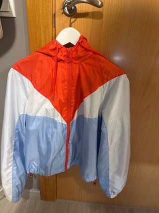 Chaqueta chubasquero cortavientos