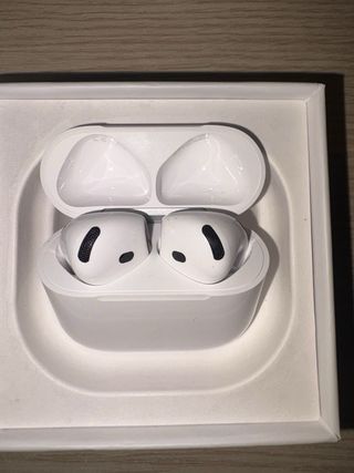 Nuove AirPods 4ª Gen con ANC